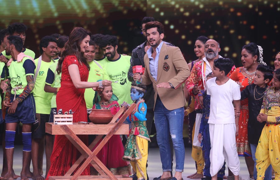 Janmashtmi Celebrations on Dance Deewane sets