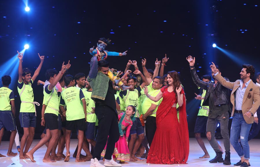 Janmashtmi Celebrations on Dance Deewane sets