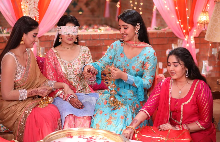 Wedding Pictures and Chooda ceremony  of Hanuman and Babita in Patiala Babes