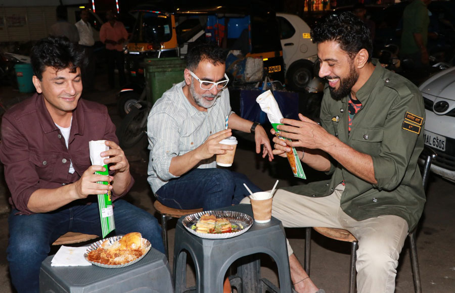 MasterChef-6 Judges grab a bite at Khau Galli in Juhu