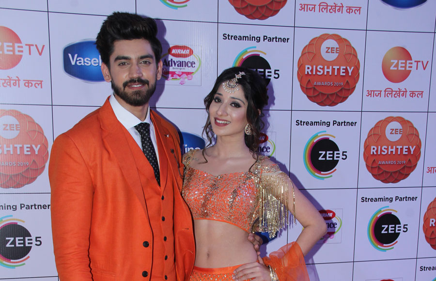 Celebs galore at Zee Rishtey Awards 