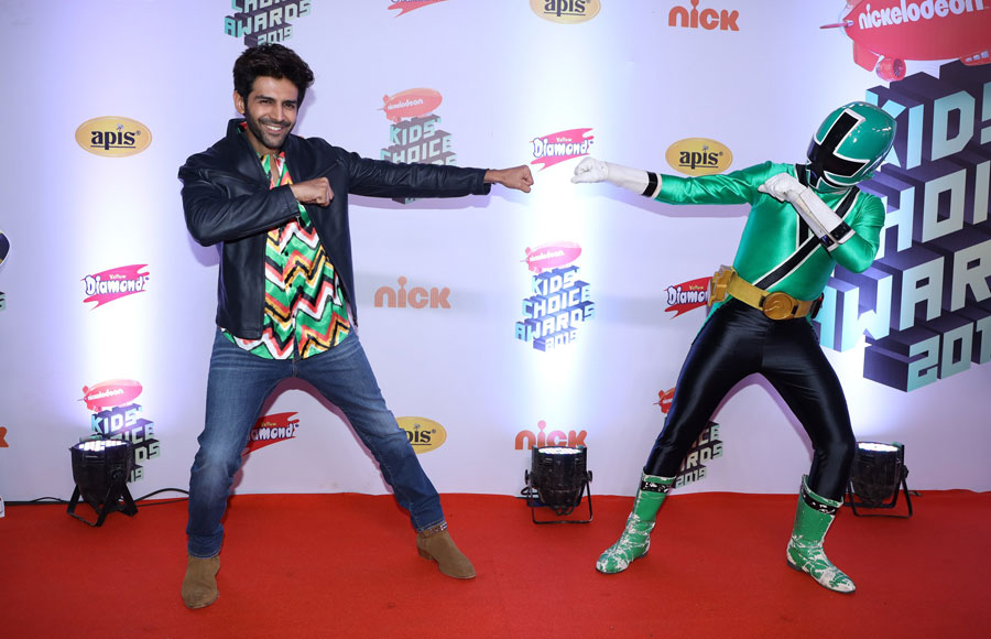 Red Carpet: Nickelodeon Kids Choice Awards 2019