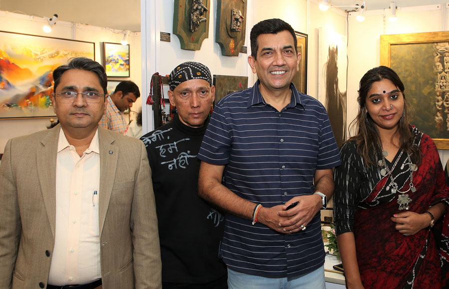 Aditi Rao Hydari and Master Chef Sanjeev Kapoor grace India Art Festival 2020