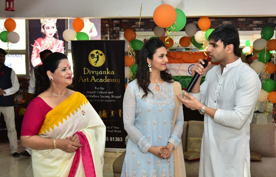 Divyanka Tripathi and Vivek Dahiya at Bhopal for Republic Day Celebration