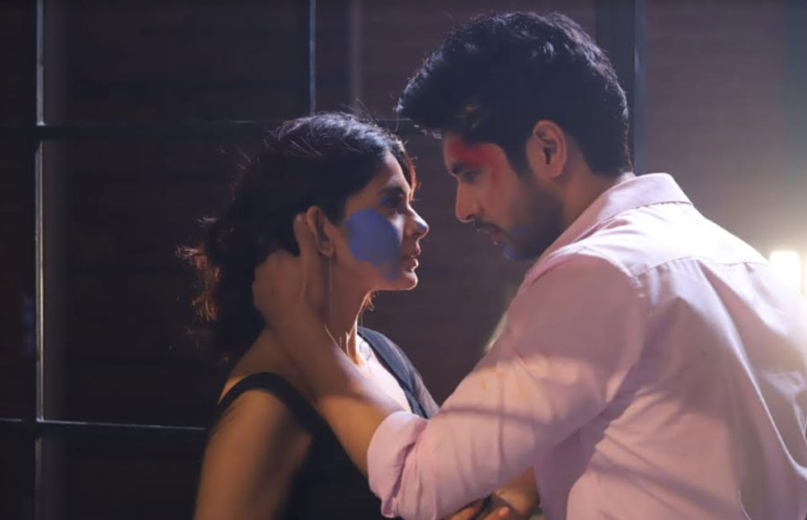 Rudra and Maya's sizzling romance in Beyhadh 2