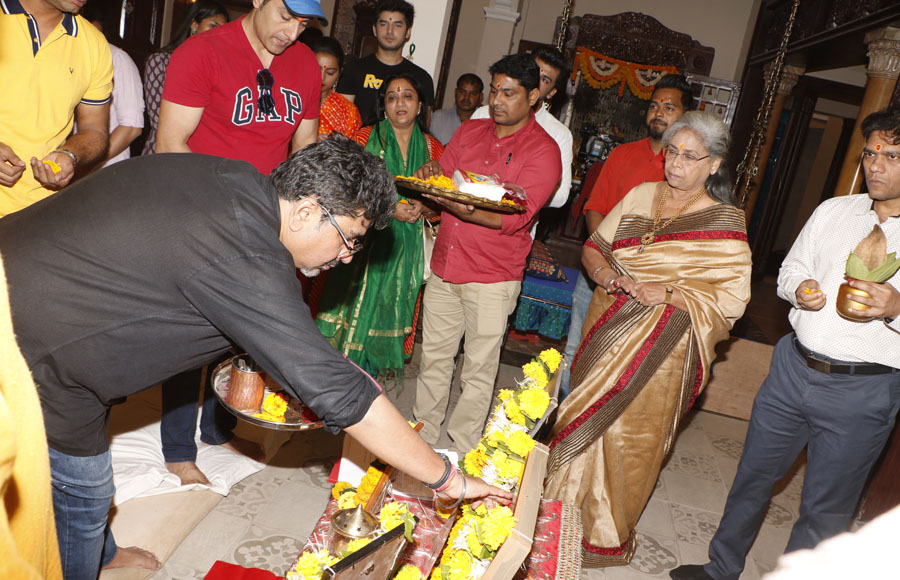 Havan on the sets of Rajan Shahi's  Anupamaa