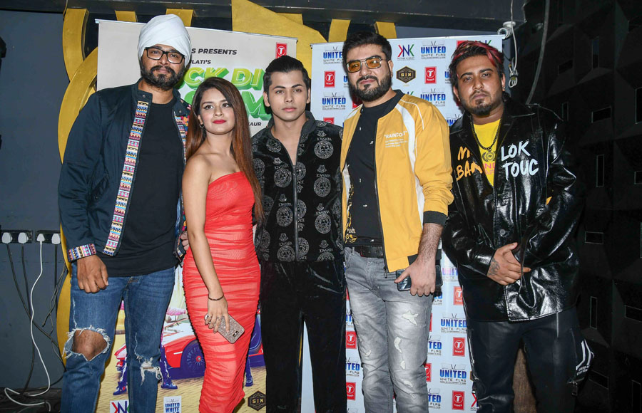 amji Gulati, Avneet Kaur, Siddharth Nigam,  Vikram Nagi, Rapper MAC