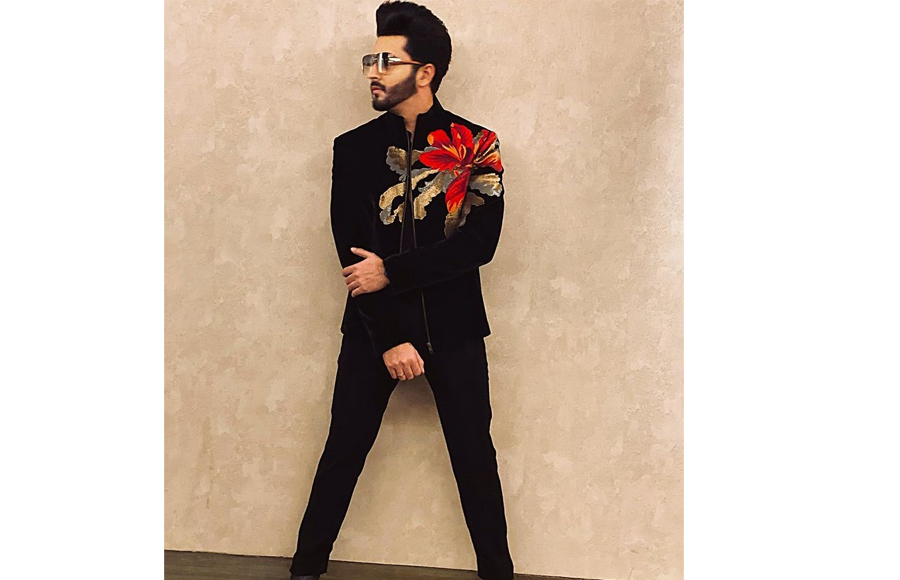 Dude Alert! Jhalak Dikhhla Jaa's Dheeraj Dhoopar looks super hot in black outfits