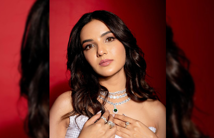 Jasmin Bhasin 