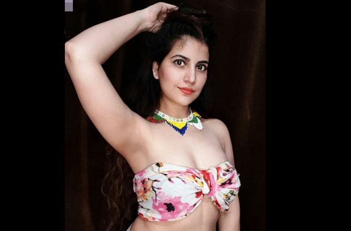 Gandi Baat actress Jolly Bhatia is too hot to handle in these pictures 