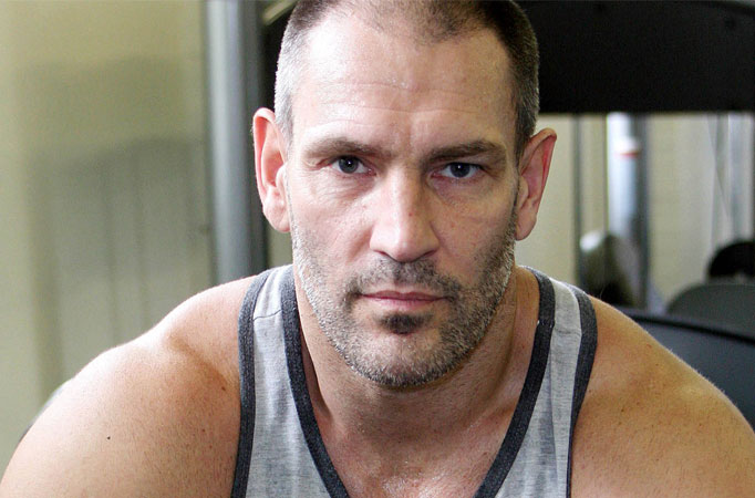 Dave Legeno 