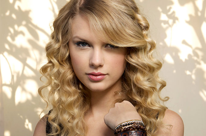 Singer Taylor Swift