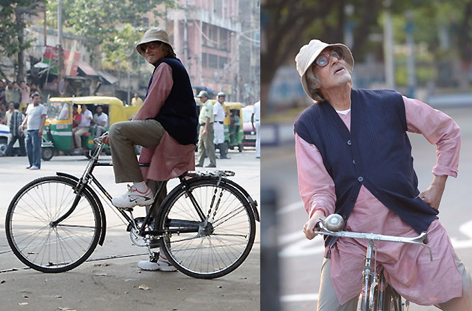 Amitabh cycles in Kolkata