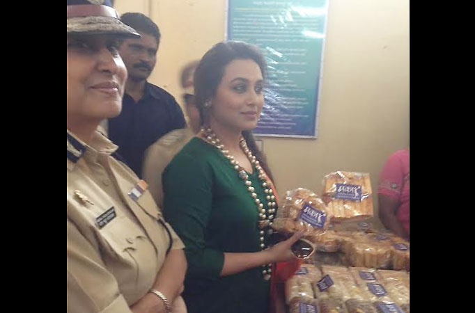 Rani keeps her promise to visit Yerwada Central prison