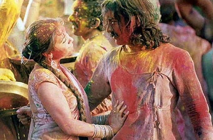 How Holi acts as the CATALYST in Bollywood love stories