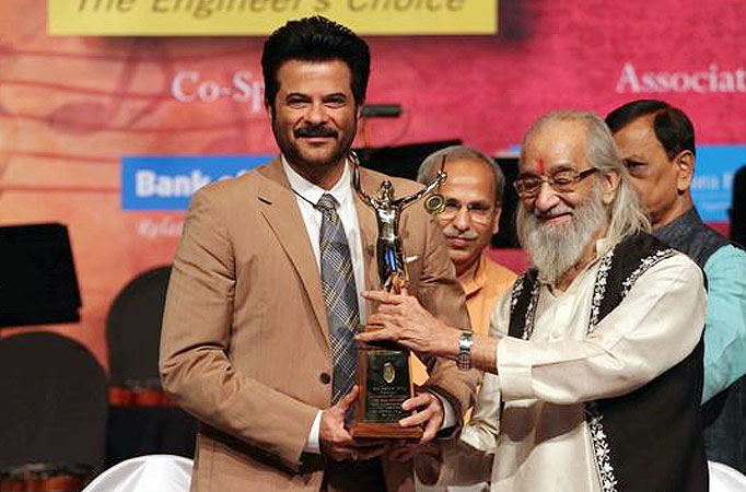 Anil Kapoor gets Dinanath Mangeshkar Award, says he's a 'newcomer'