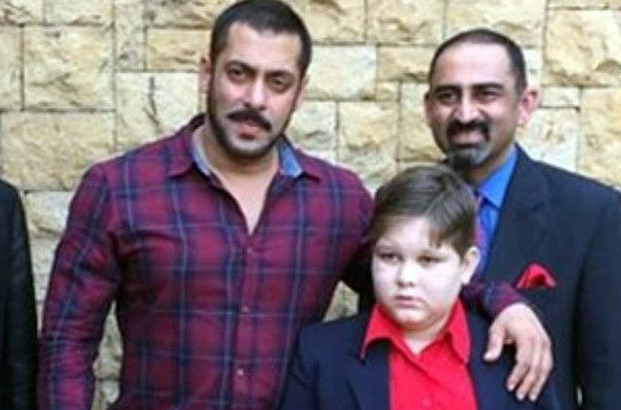 Salman Khan meets fan from Pakistan