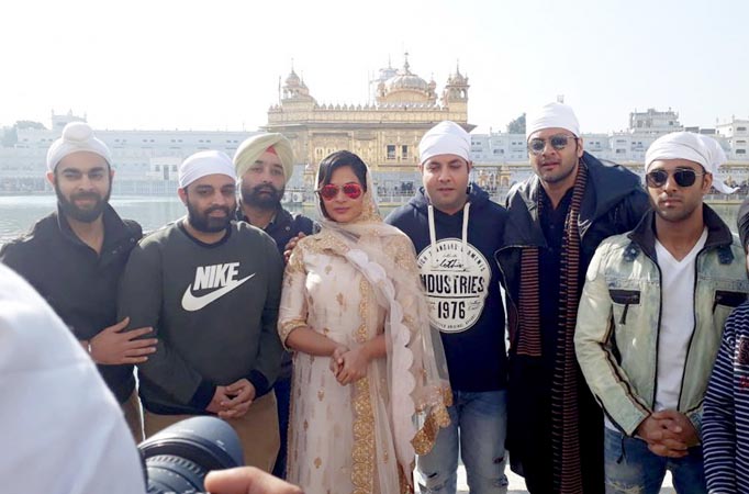 'Fukrey Returns' team visits Golden Temple