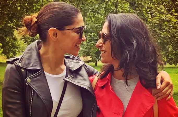 Deepika attends Wimbledon final with sister Anisha