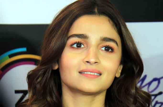 Alia Bhatt's special note for her daddy