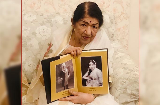 Lata Mangeshkar breaks internet with Instagram debut at 90!