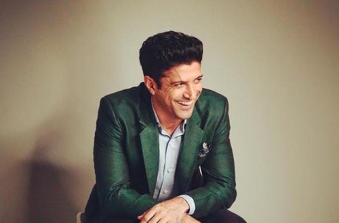 Farhan Akhtar shares a hilarious BTS picture from The Sky Is Pink