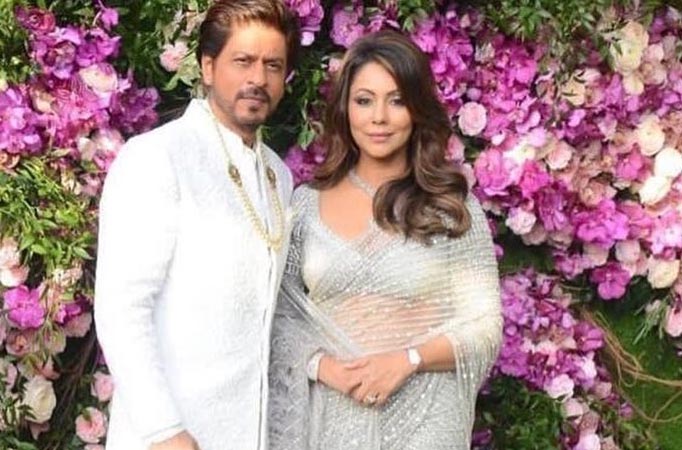 Shah Rukh Khan and Gauri Khan’s 28th WEDDING anniversary; check the MONOCHROME photo