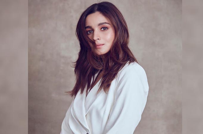 Alia Bhatt is the perfect combination of cute and hot! Here’s proof…