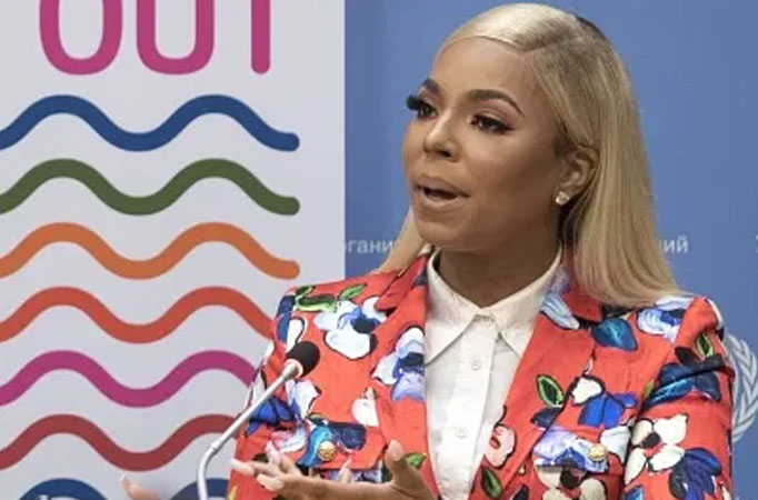 Ashanti finally goes under the knife to fix excruciating heel