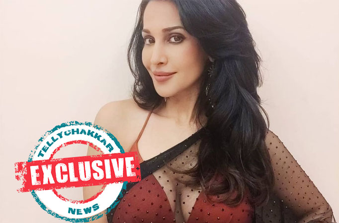 Gandi Baat actress Flora Saini to feature in the movie Kaboom