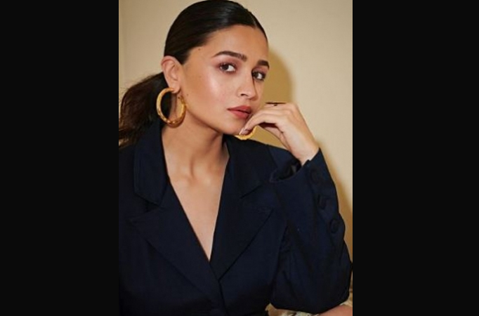 Fake news, not media glare on her life, irks Alia Bhatt