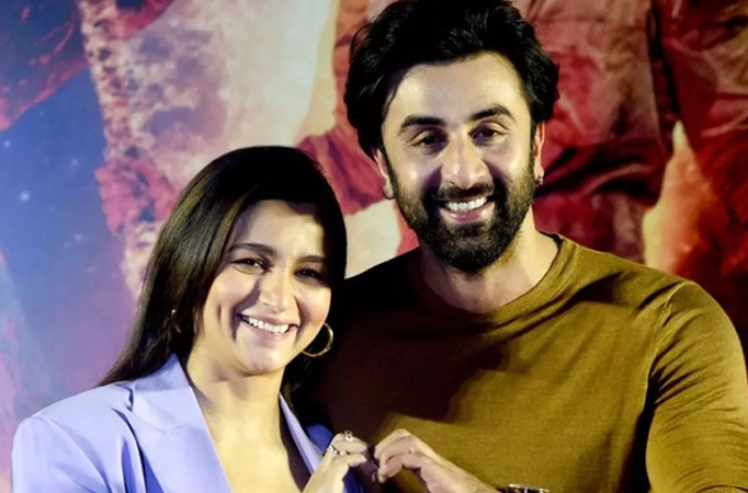 “Is Naam Mein Kuchh Dam Nahin RAHA” netizens reacts to the name of newborn of Ranbir Kapoor and Alia Bhatt 