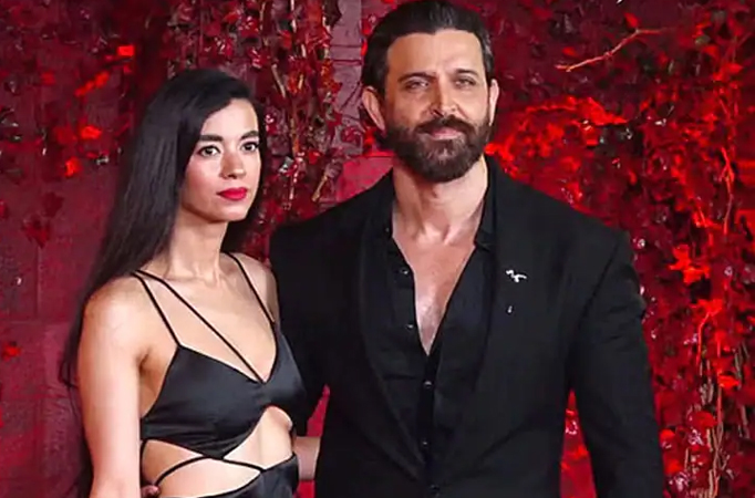 Hrithik Roshan and Saba Azad step out for a date; netizens troll them, “Papa beti sath sath”