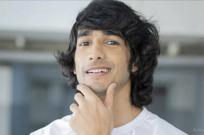 Shantanu nostalgic as his debut film 'Gangubai Kathiawadi' clocks in a year