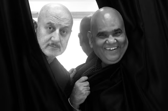 Anupam Kher and late actor Satish Kaushik