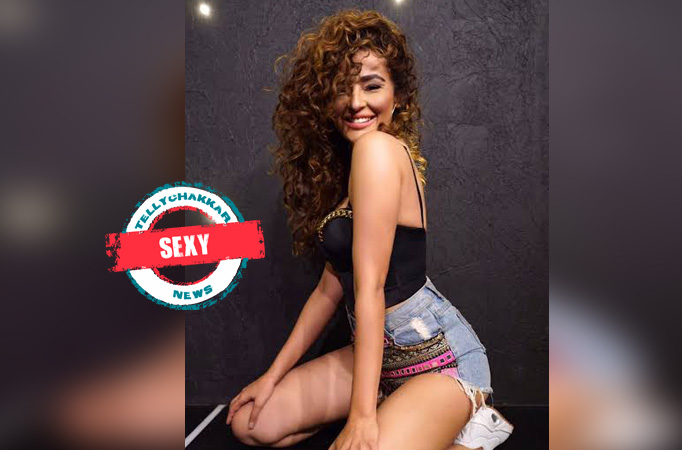 Seerat Kapoor raised temperature with her looks