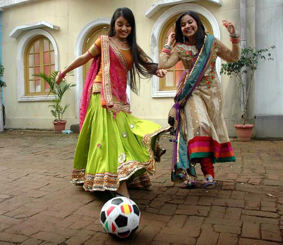 Mahima Makwana and Roopal Tyagi