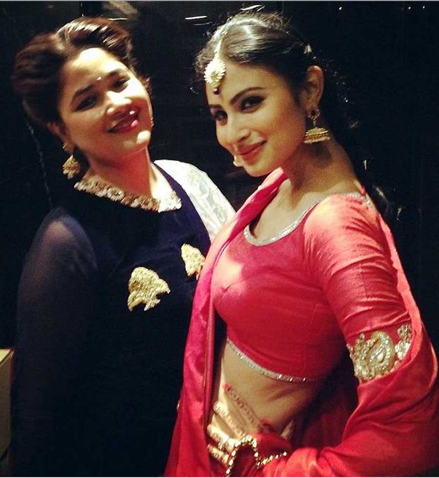 Narayani Shastri and Mouni Roy