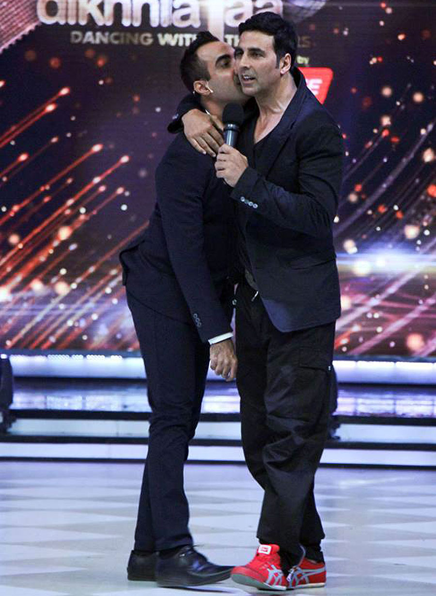 Ranvir Shorey and Akshay Kumar