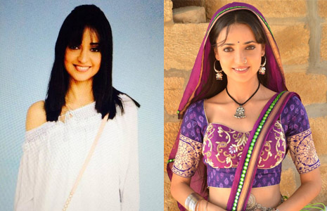 Sanaya in Rangrasiya: Which one did you like more?