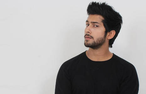 Namish Taneja made his TV debut with 'Ekk Nayi Pehchaan'? 