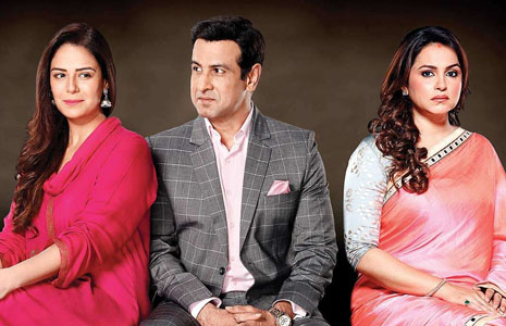 Whom does Ronit Roy looks best with in Kehne Ko Humsafar Hai 2?