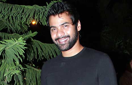 Shabir Ahluwalia