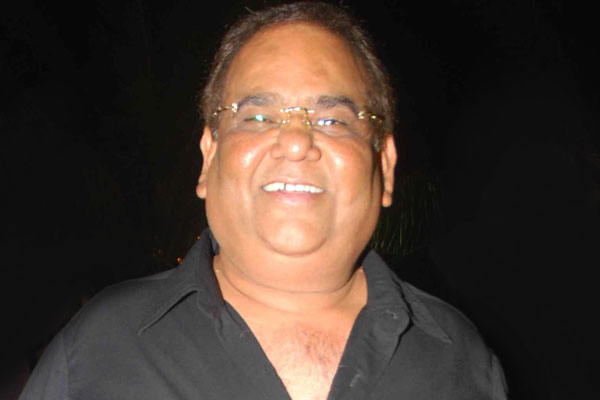 Bollywood, Satish Kaushik, Anooj Kapoor