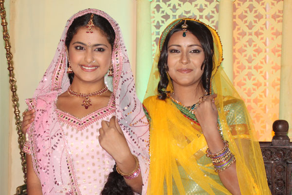 Avika Gor and Pratyusha Banerjee