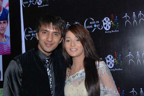 Sara Khan and Ali Merchant 