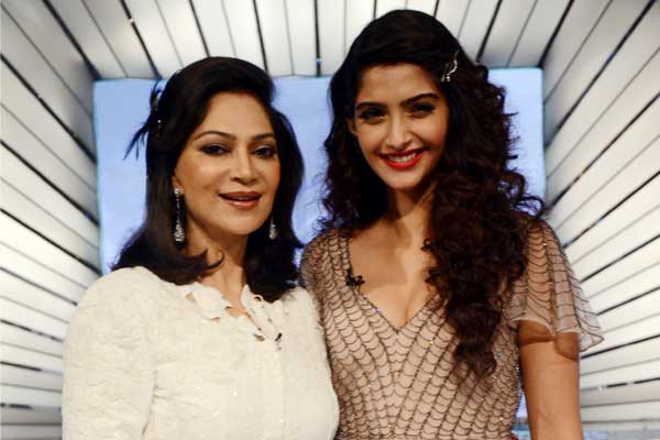 Simi Grewal with Sonam Kapoor