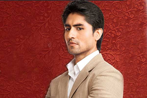 Harshad Chopda (Mohan)