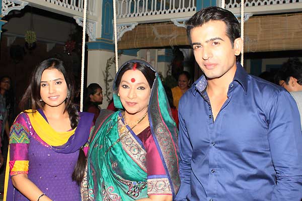 Preeti Choudhary, Hema Singh and Jay Bhanushali