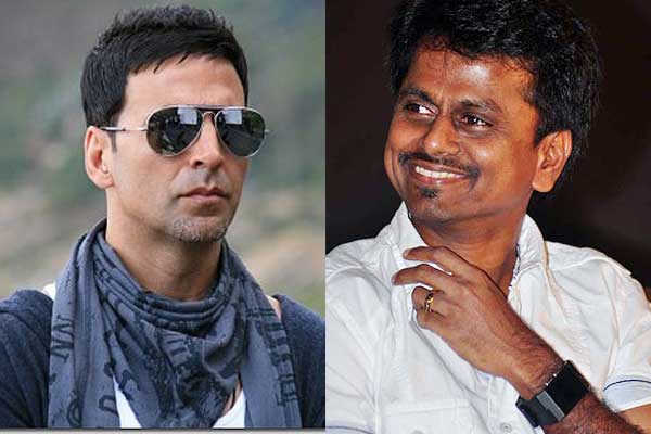 Akshay Kumar and Director A R Murugadoss